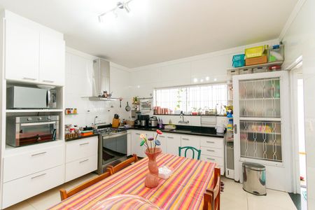 Casa para alugar com 120m², 3 quartos e 2 vagas Casa para alugar com 120m², 3 quartos e 2 vagasCozinha
