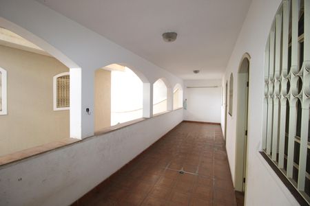 Casa à venda com 301m², 4 quartos e 6 vagasVaranda