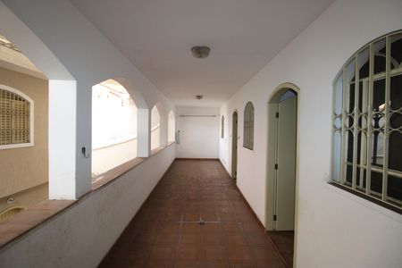 Casa à venda com 301m², 4 quartos e 6 vagasVaranda
