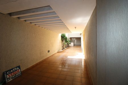 Casa à venda com 301m², 4 quartos e 6 vagasGaragem