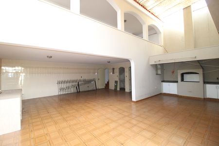 Casa à venda com 301m², 4 quartos e 6 vagasÁrea de Serviço