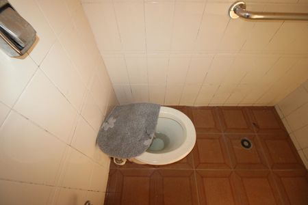 Casa à venda com 301m², 4 quartos e 6 vagasÁrea de Serviço - Banheiro