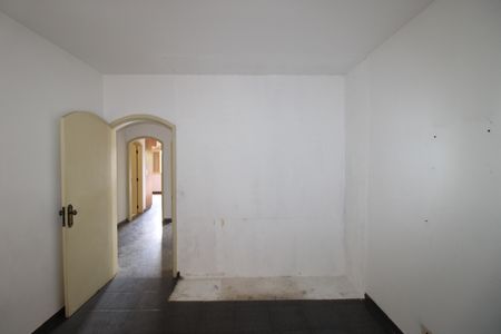 Casa à venda com 301m², 4 quartos e 6 vagasQuarto 4