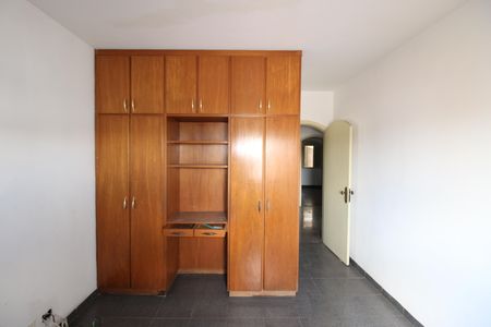 Casa à venda com 301m², 4 quartos e 6 vagasQuarto 5