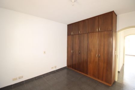 Casa à venda com 301m², 4 quartos e 6 vagasQuarto 3
