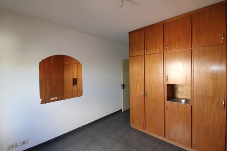 Casa à venda com 301m², 4 quartos e 6 vagasQuarto 6