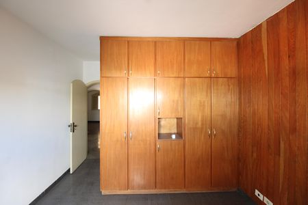 Casa à venda com 301m², 4 quartos e 6 vagasQuarto 6