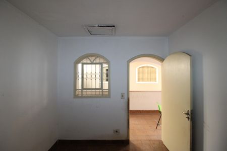 Casa à venda com 301m², 4 quartos e 6 vagasQuarto 2