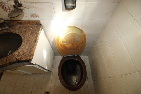 Casa à venda com 301m², 4 quartos e 6 vagasBanheiro 2