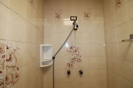 Casa à venda com 301m², 4 quartos e 6 vagasBanheiro 1