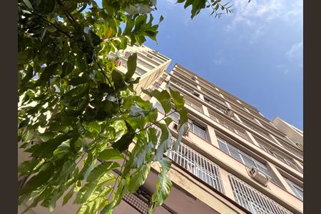 Apartamento para alugar com 70m², 2 quartos e sem vaga Apartamento para alugar com 70m², 2 quartos e sem vagaFachada