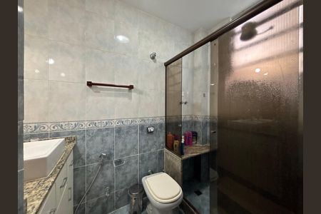 Apartamento para alugar com 70m², 2 quartos e sem vaga Apartamento para alugar com 70m², 2 quartos e sem vagaBanheiro social