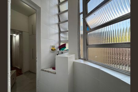 Apartamento para alugar com 70m², 2 quartos e sem vaga Apartamento para alugar com 70m², 2 quartos e sem vagaÁrea de serviço
