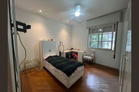 Casa à venda com 250m², 3 quartos e 1 vaga