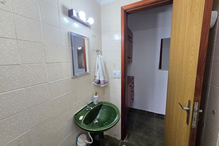 Apartamento para alugar com 80m², 2 quartos e 1 vaga Apartamento para alugar com 80m², 2 quartos e 1 vagaBanheiro da Suíte 1