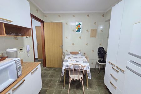 Apartamento para alugar com 80m², 2 quartos e 1 vaga Apartamento para alugar com 80m², 2 quartos e 1 vagaCozinha