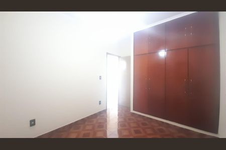 Casa para alugar com 280m², 3 quartos e 3 vagas Casa para alugar com 280m², 3 quartos e 3 vagasQuarto