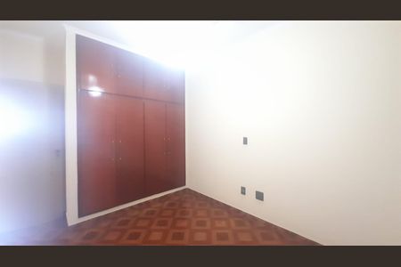 Casa para alugar com 280m², 3 quartos e 3 vagas Casa para alugar com 280m², 3 quartos e 3 vagasQuarto