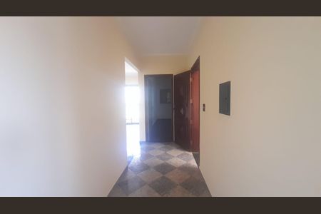Casa para alugar com 280m², 3 quartos e 3 vagas Casa para alugar com 280m², 3 quartos e 3 vagasCorredor