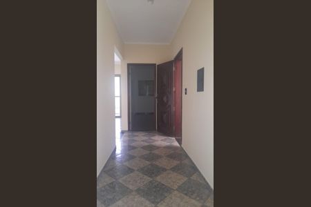 Casa para alugar com 280m², 3 quartos e 3 vagas Casa para alugar com 280m², 3 quartos e 3 vagasCorredor