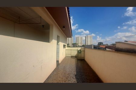 Casa para alugar com 280m², 3 quartos e 3 vagas Casa para alugar com 280m², 3 quartos e 3 vagasÁrea externa