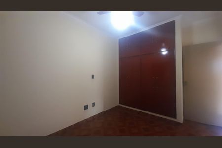 Casa para alugar com 280m², 3 quartos e 3 vagas Casa para alugar com 280m², 3 quartos e 3 vagasQuarto