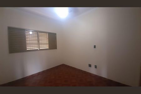 Casa para alugar com 280m², 3 quartos e 3 vagas Casa para alugar com 280m², 3 quartos e 3 vagasQuarto