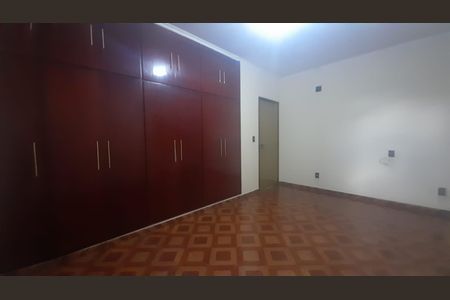 Casa para alugar com 280m², 3 quartos e 3 vagas Casa para alugar com 280m², 3 quartos e 3 vagasQuarto