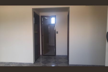Casa para alugar com 280m², 3 quartos e 3 vagas Casa para alugar com 280m², 3 quartos e 3 vagasSala