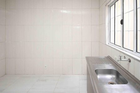 Casa para alugar com 3 quartos, 25m² em Cidade São Mateus, São Paulo