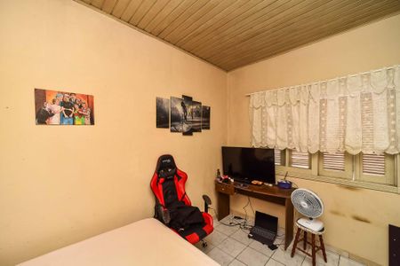 Casa à venda com 390m², 6 quartos e 2 vagasQuarto 4