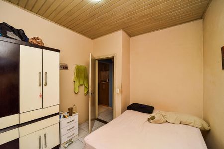 Casa à venda com 390m², 6 quartos e 2 vagasQuarto 4