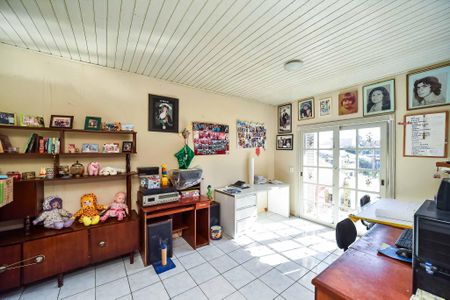 Casa à venda com 390m², 6 quartos e 2 vagasQuarto 1
