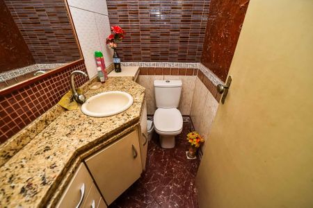 Casa à venda com 390m², 6 quartos e 2 vagasLavabo