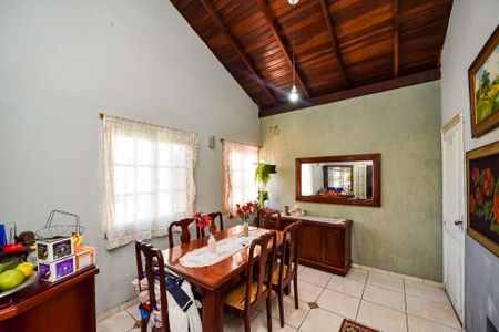 Casa à venda com 390m², 6 quartos e 2 vagasSala de Jantar