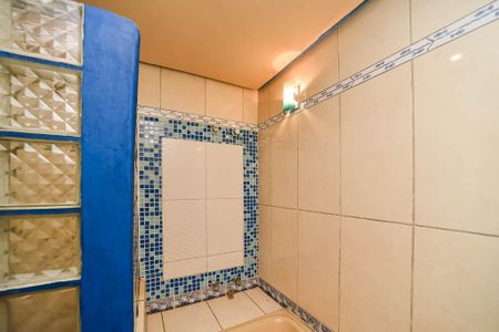 Casa à venda com 390m², 6 quartos e 2 vagasBanheiro