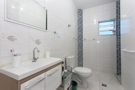 Banheiro de casa à venda com 2 quartos, 100m² em Chácara Santo Antônio (zona Leste), São Paulo