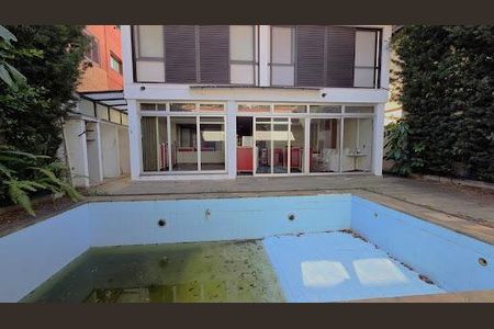 Casa à venda com 537m², 4 quartos e 4 vagas
