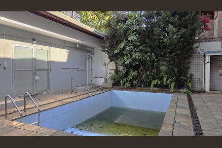 Casa à venda com 537m², 4 quartos e 4 vagas
