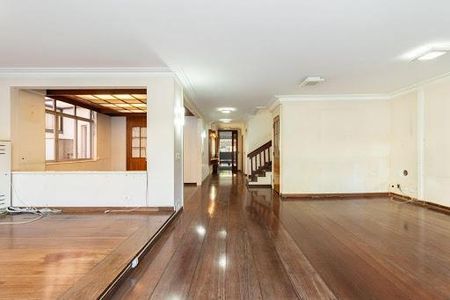 Casa à venda com 4 quartos, 537m² em Jardim Paulistano, São Paulo