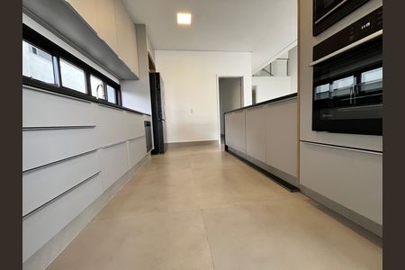 Casa à venda com 3 quartos, 350m² em Lot. Residencial Arborais, Campinas