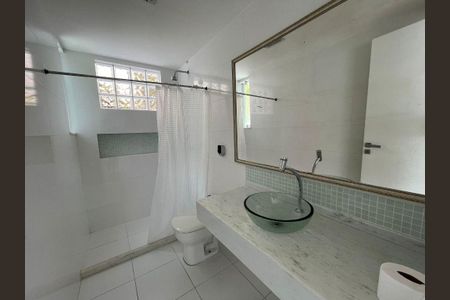 Casa à venda com 3 quartos, 200m² em Piratininga, Niterói