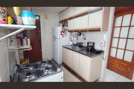 Apartamento à venda com 75m², 2 quartos e 1 vaga