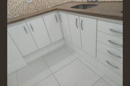 Apartamento à venda com 102m², 3 quartos e sem vaga