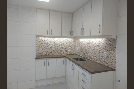 Apartamento à venda com 102m², 3 quartos e sem vaga