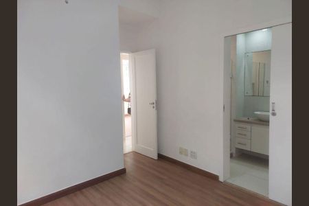 Apartamento à venda com 102m², 3 quartos e sem vaga