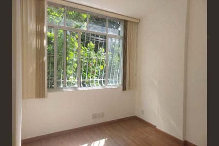 Apartamento à venda com 102m², 3 quartos e sem vaga