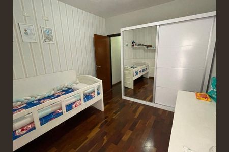 Casa à venda com 4 quartos, 250m² em City Bussocaba, Osasco