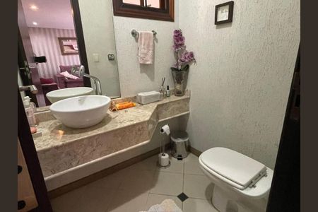 Casa à venda com 4 quartos, 250m² em City Bussocaba, Osasco
