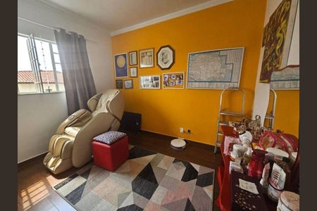 Casa à venda com 3 quartos, 240m² em Vila Gomes, São Paulo